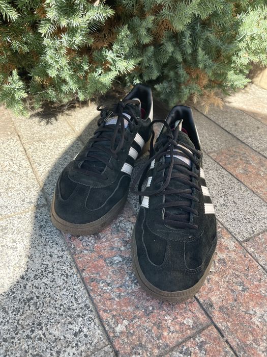 Продам оригінальні кросівки adidas spezial 43