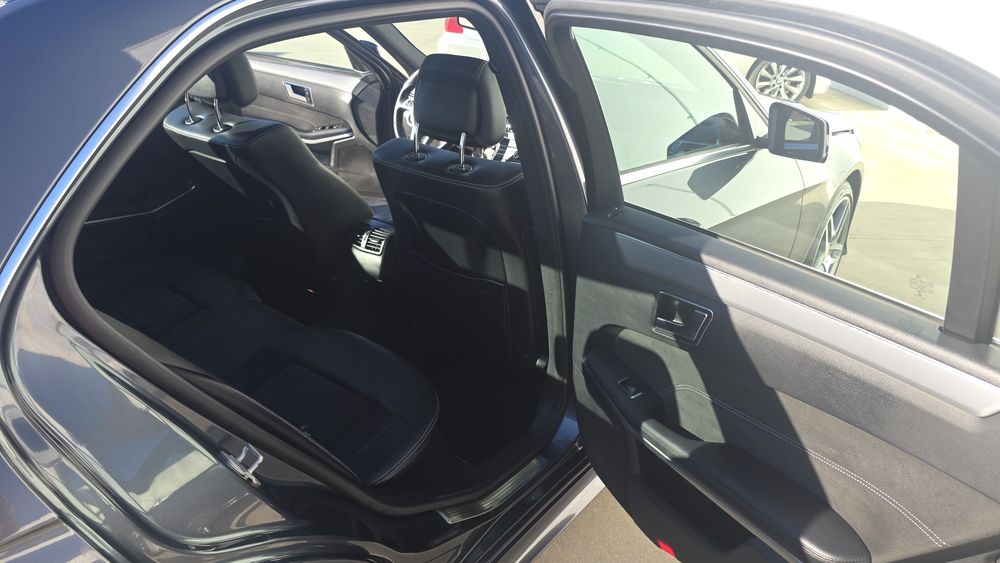 Mercedes E250 AMG nacional 170M km só um dono nunca teve acidentes  livro de revisões  completo — photo 5