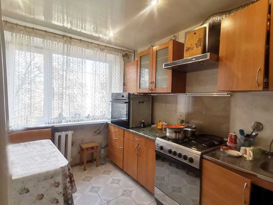 Продаж 6-ти кімнатної квартири в центрі міста