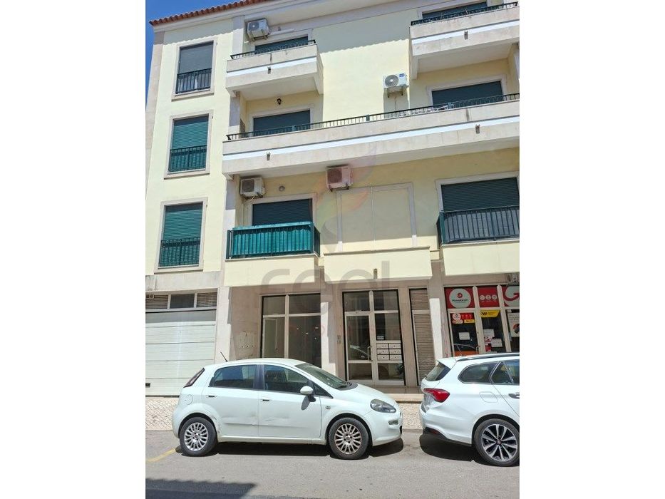 Loja centro de Almeirim