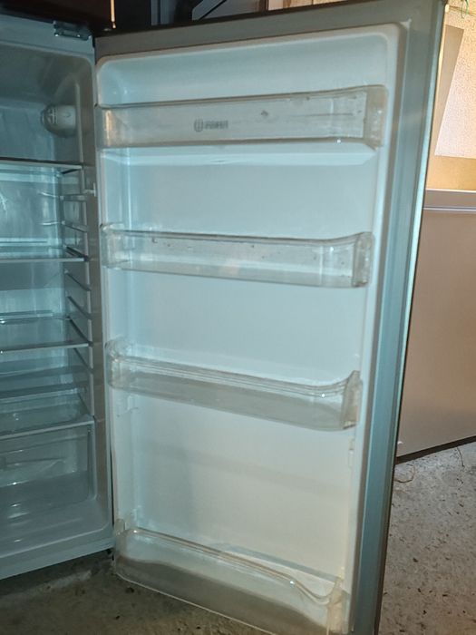 Frigorifico com congelador Indesit Inox