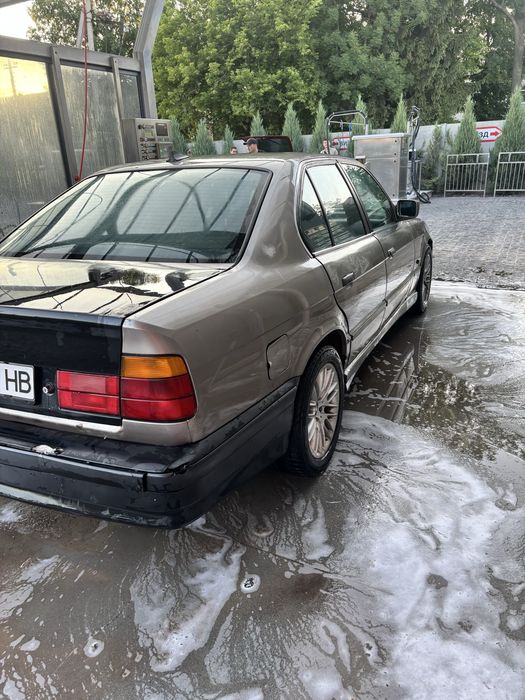 BMW е34 м20б20 в розборі та е39 м57б30 що цікавить звертайтесь