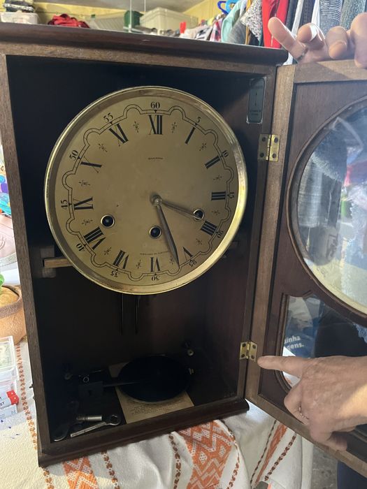 Relógio Parede de Pêndulo