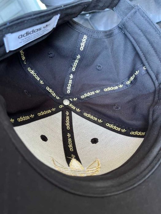 Adidas czapka z daszkiem