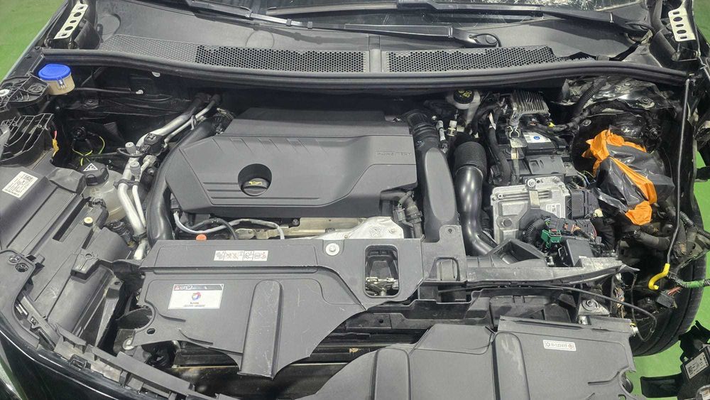 Peugeot 3008 1.6 Hybrid - Salvado