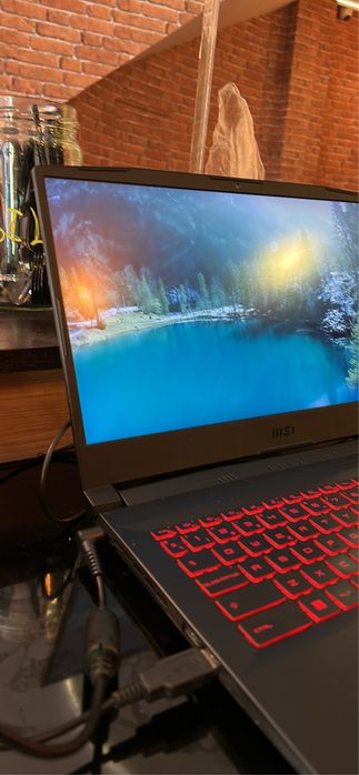 MSI Katana GF66 - Como novo