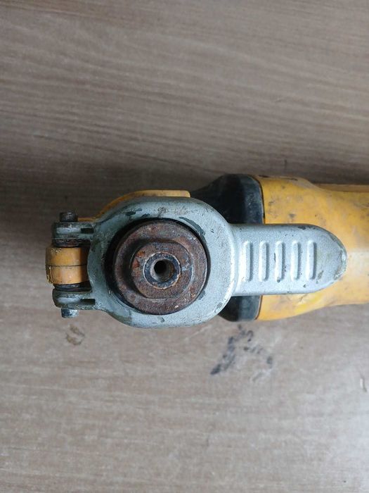 8Narzędzie wielofunkcyjne DeWalt DWE315 (300W) – Sprawne