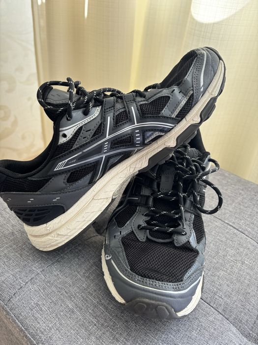 Кросівки чоловічі asics