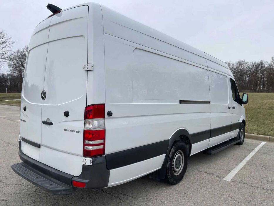 Mercedes-Benz Sprinter 2500      2015