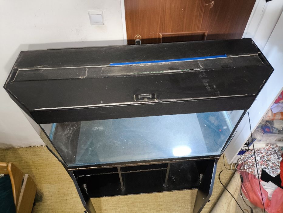 Akwarium JUWEL ok. 200 l. z szafką  120x40x50