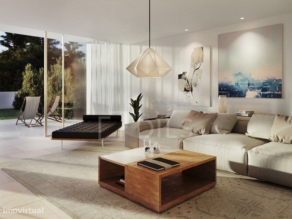 Penthouse Apartment T3+1 with Swimming Pool and Terrace, Next to Carcavelos Beach...