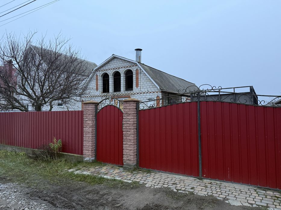 Продаж будинку та 8 соток землі біля Вінниці | с. Майдан Чапельський