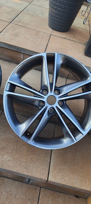 Felga 19cali 5x114.3 7j et40 oryginal Nissan Xtrail Qasqhai Ładna
