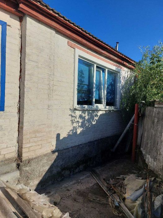 Продам 1\2 частину будинку с. Зідьки