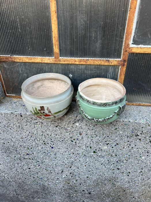 2 vasos com pintura estilística