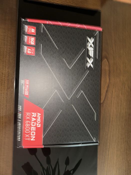 Placa gráfics Radeon 6800 XT64729760754561121