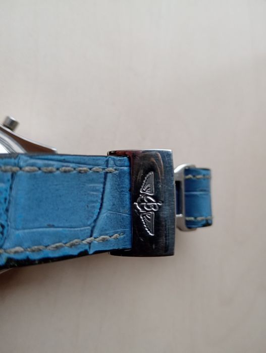 Часы наручные Breitling