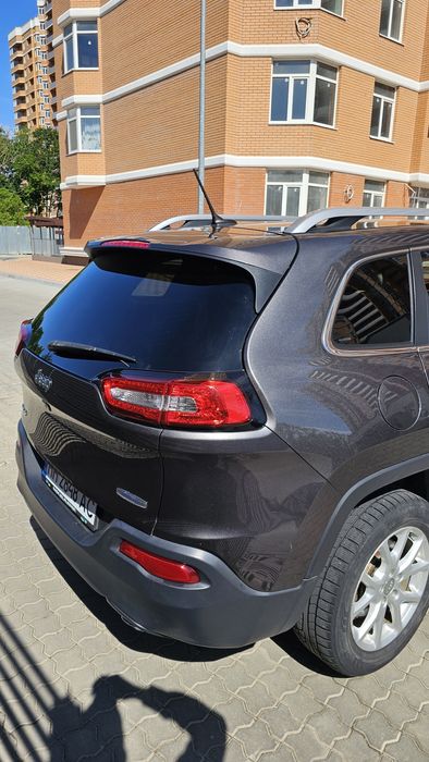 Jeep Cherokee 3.2 4x4