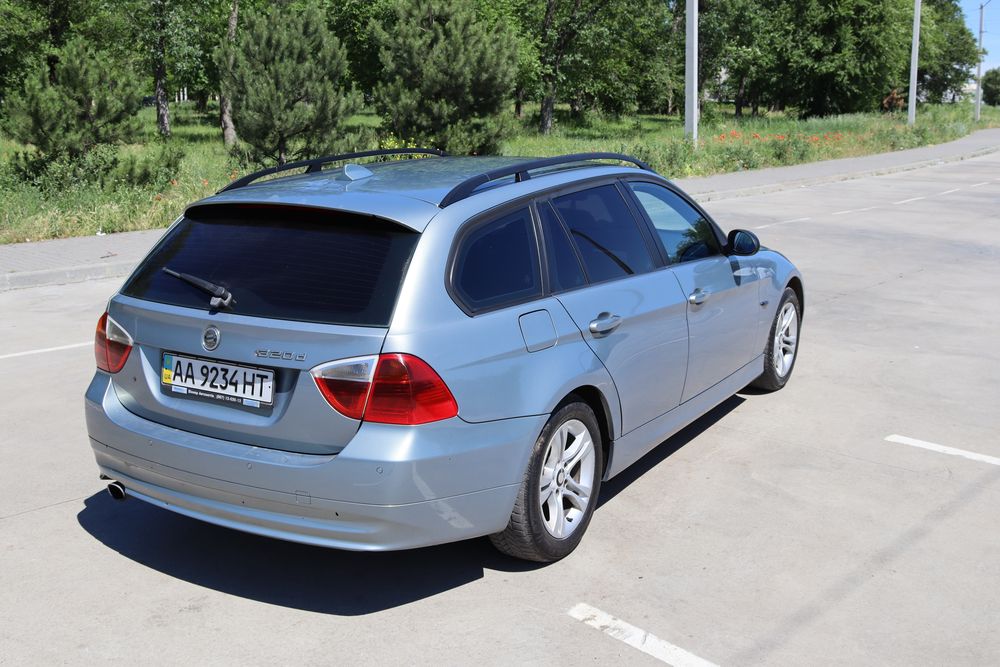 Продам bmw 320d e91