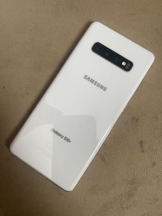Смартфон Samsung S10+ 8\512gb
