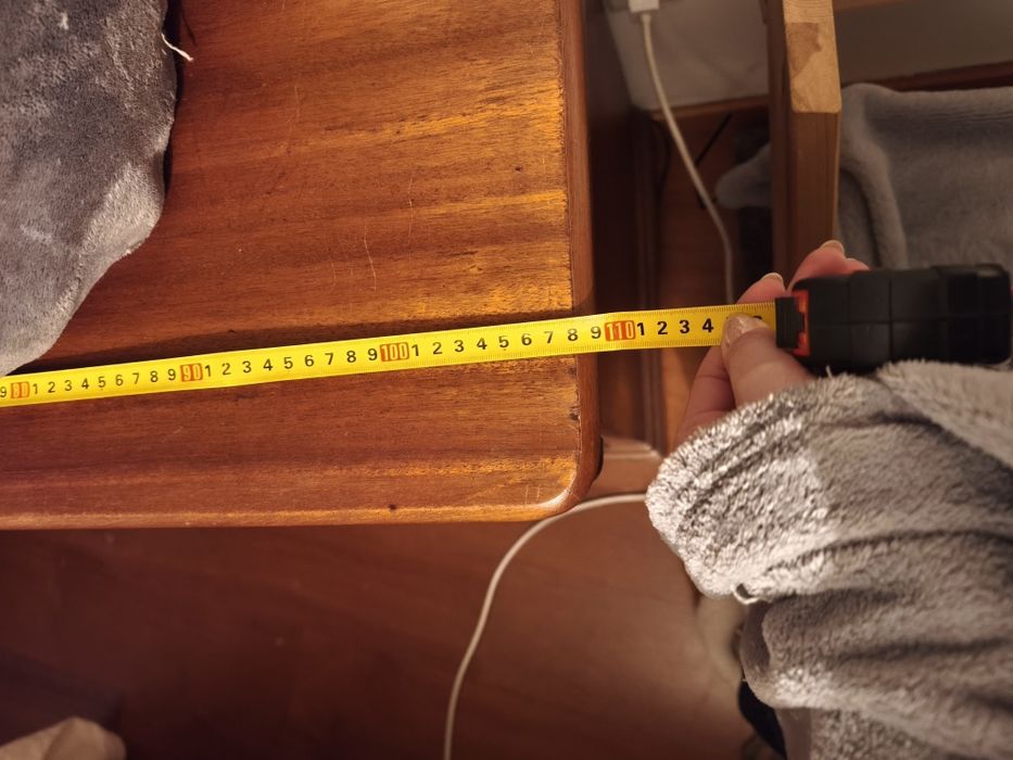 Cómoda de madeira maciça