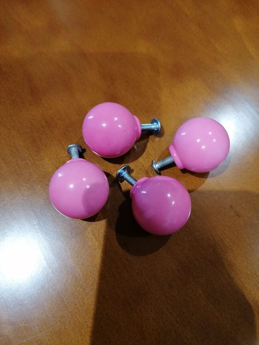 Pink Ball-Shaped Drawer Pulls64752189114883121