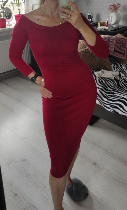 Плаття міді червоне
