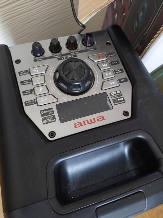 Coluna Karaoke AIWA Bluetooth + Microfones – Nova (oportunidade)