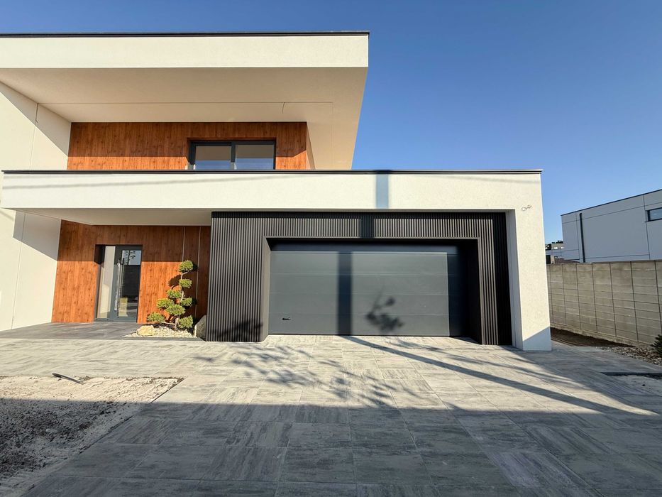 Стильний будинок, де преміум-якість поєднана з комфортом і затишком