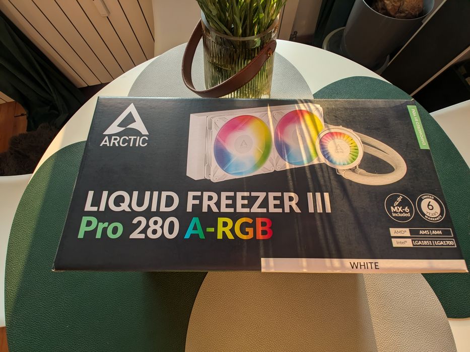 Arctic Liquid Freezer III Pro 280 A-RGB białe chłodzenie wodne