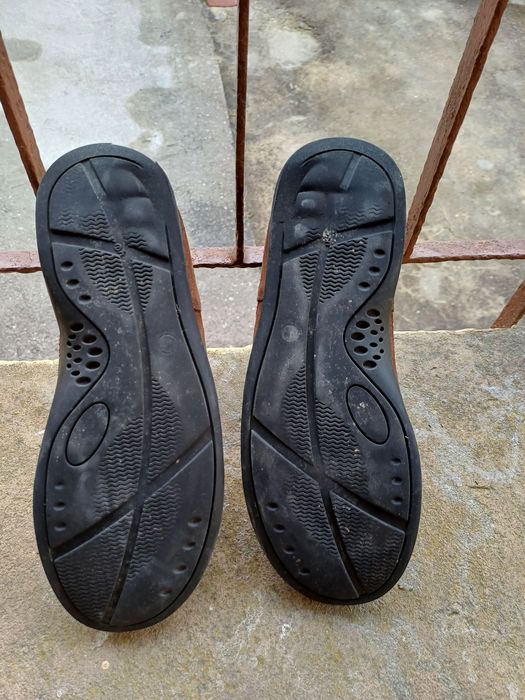 Sapato castanho T.40