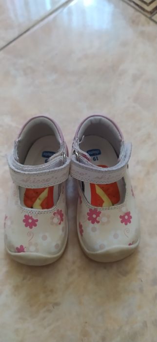 Туфли для девочки Chicco 19 размер