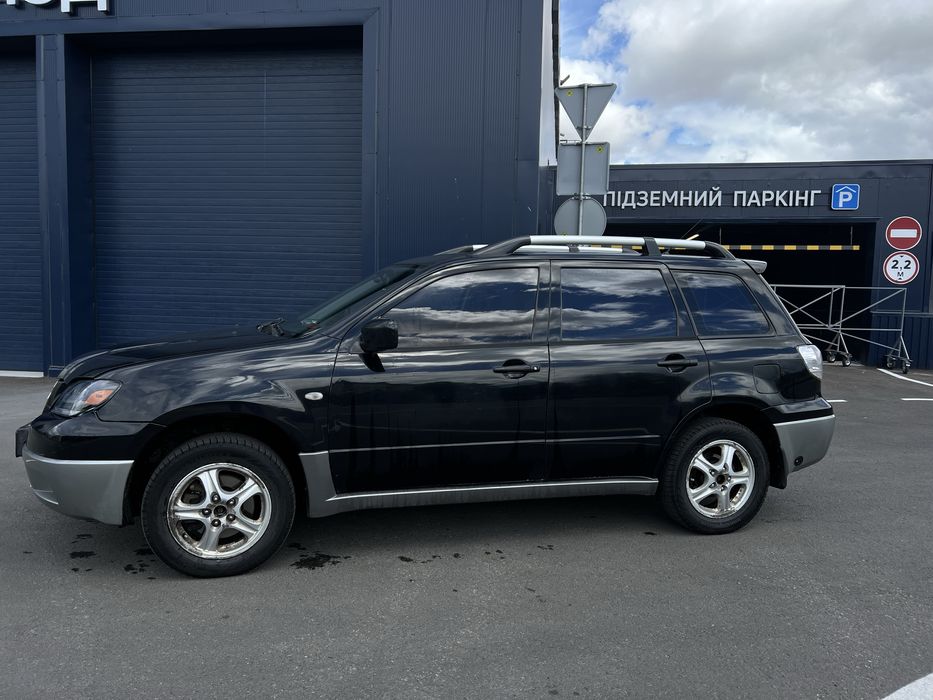 Mitsubishi Outlender