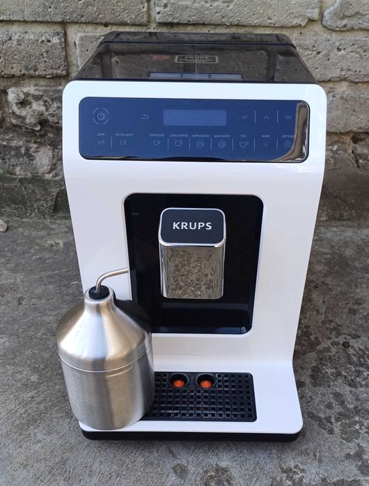 Кавомашина кавоварка KRUPS Evidence Plus EA894T10 біла з молочником