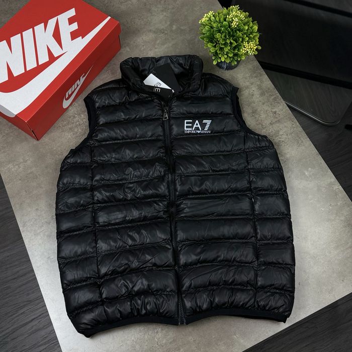 Чоловіча жилетка Emporio Armani / жилет мужской емпорио армани/ ea7