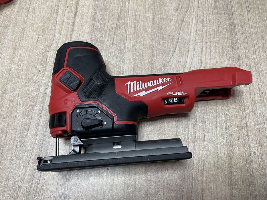 Milwaukee M18 FBJS / безщітковий лобзик Мілвокі 18V