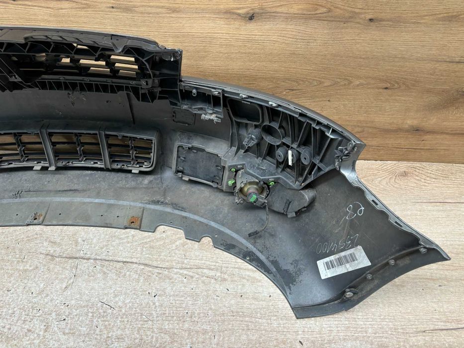 Zderzak przedni Audi A4 B6 Cabrio kolor ly7q