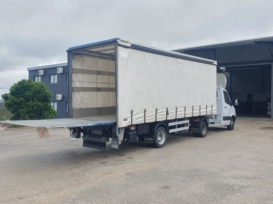 Carrinha Mercedes mini tir