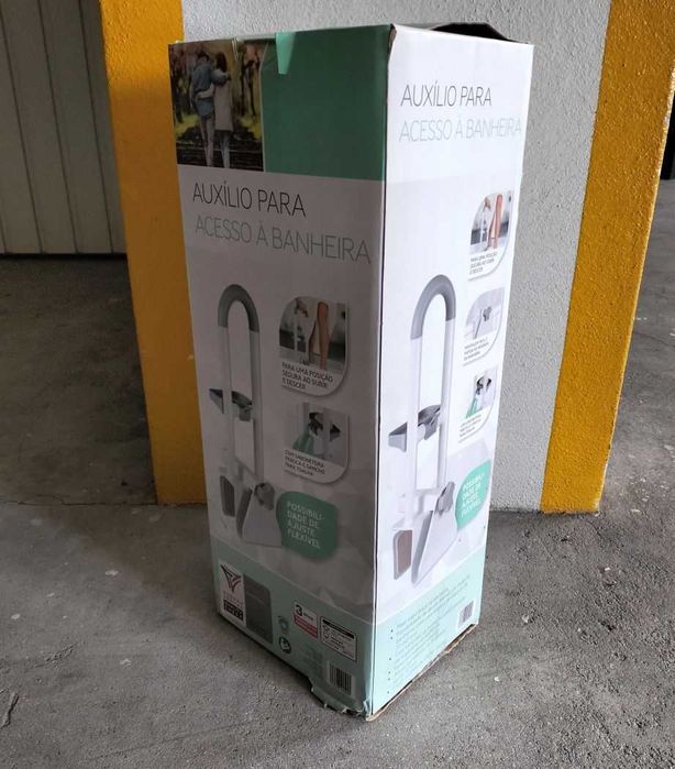Auxilio para acesso a banheira