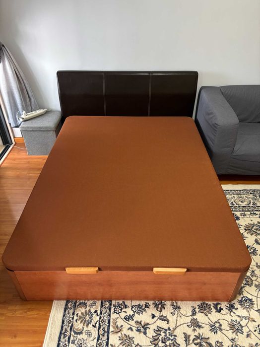 Cama casal 140x190 com base elevatória e arrumação + colchão Molaflex Pocket Sense MF, em ótimo estado