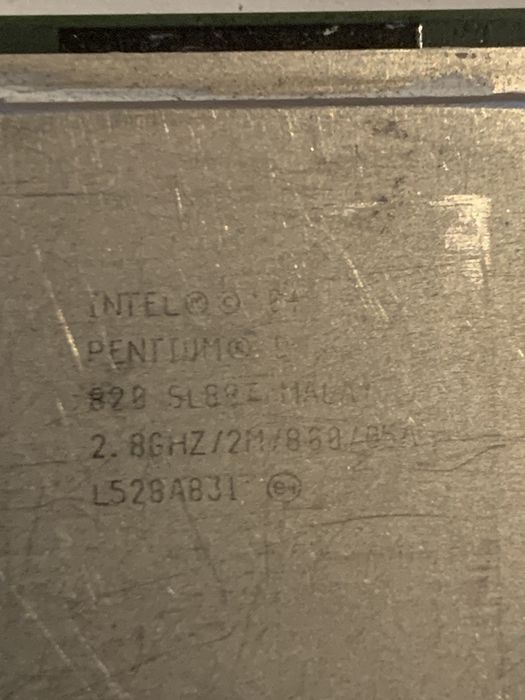 Процессор Intel® Pentium® / + AMD Athlon