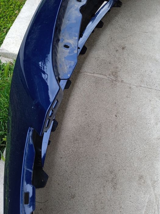 Передній бампер Tesla Y