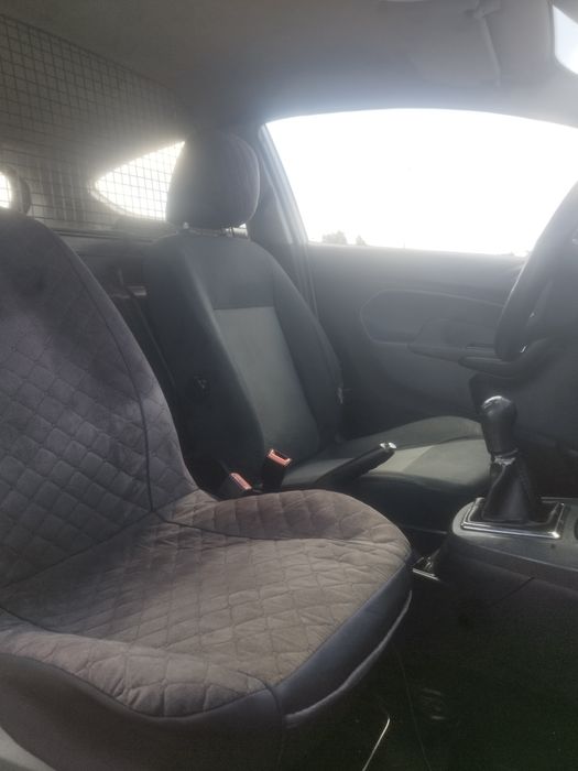 Ford Fiesta — fotografia 10