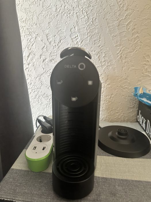 Капсульна кавомашина Delta q mini