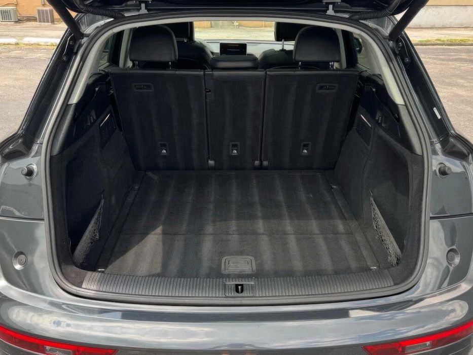 Audi Q5      2020