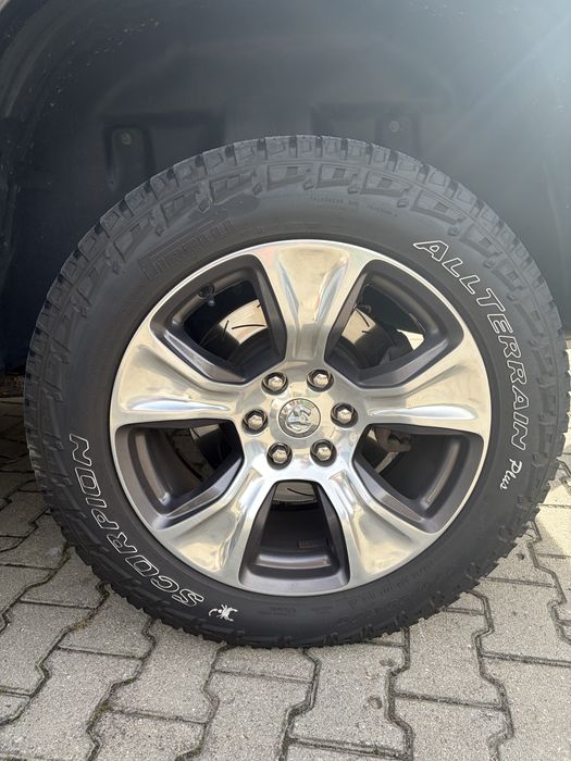 Felgi RAM 1500 20”