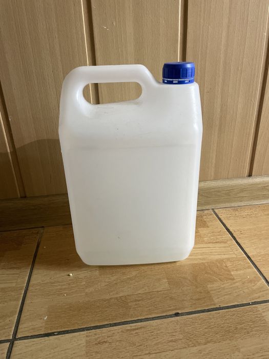 Каністра 5 літрів