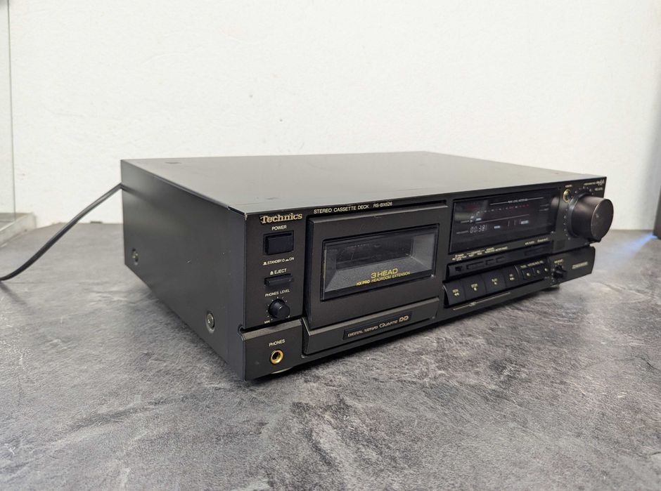 Касетна дека Technics RS-BX626. Direct Drive. Quartz.