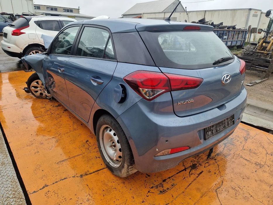 Hyundai i20 II ACTIVE 2015-2018  Silnik 1.4 CRDI D4FC 90KM/66kW W3U na części drzwi klapa zderzak