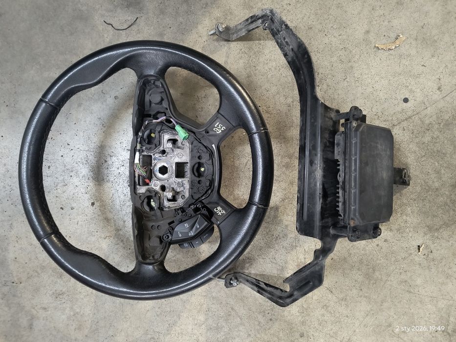 Ford Kuga MK2 radar distronic+ przyciski tempomat ACC